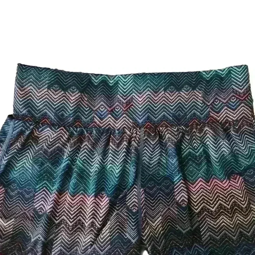 Fabletics Womens Olesia Colorful Geometric Print Running Athletic Short S